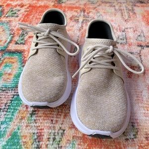 Women’s Vessi Footwear Waterproof Size 6